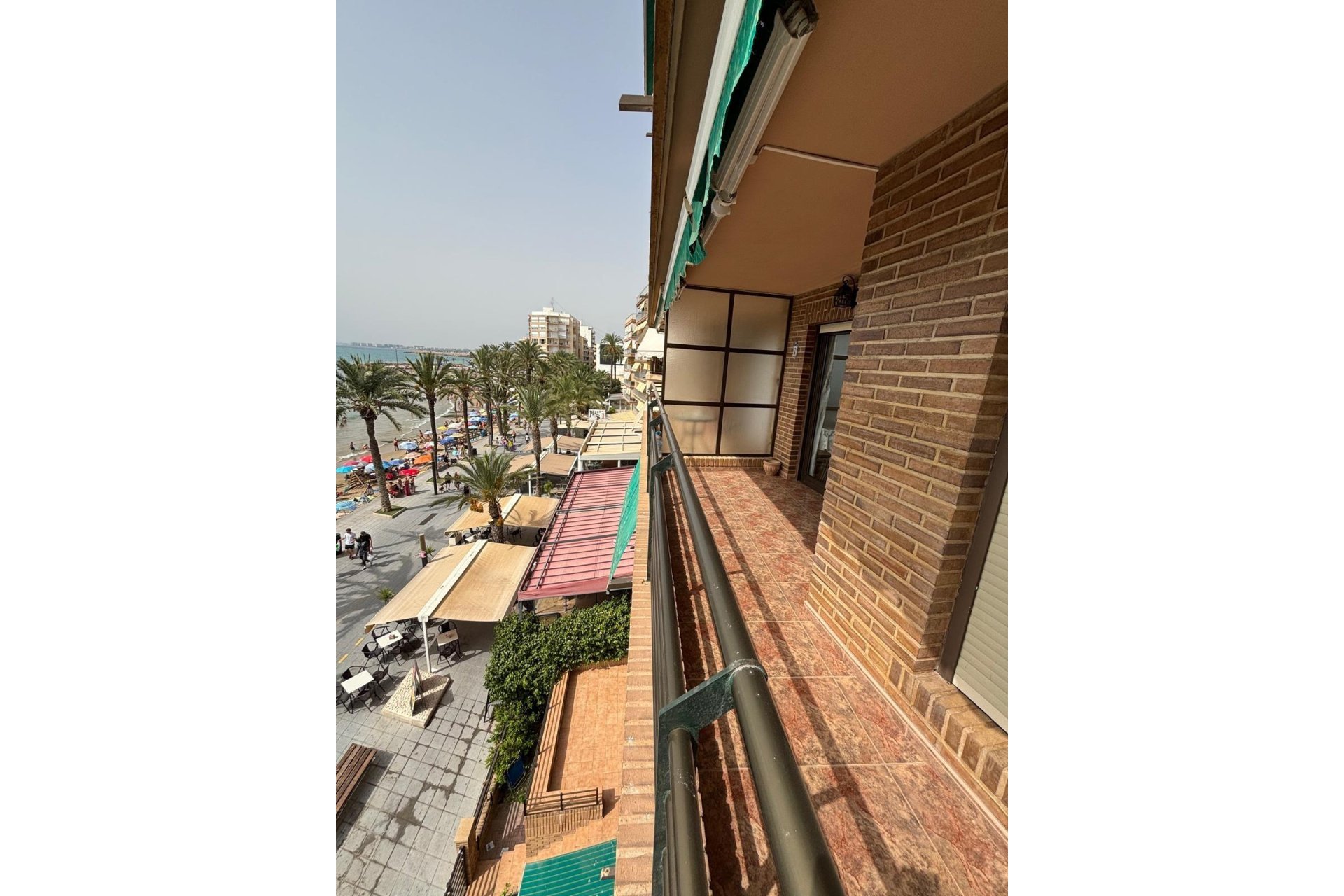 Resale - Apartment / Flat * - Torrevieja * - Playa del Cura *