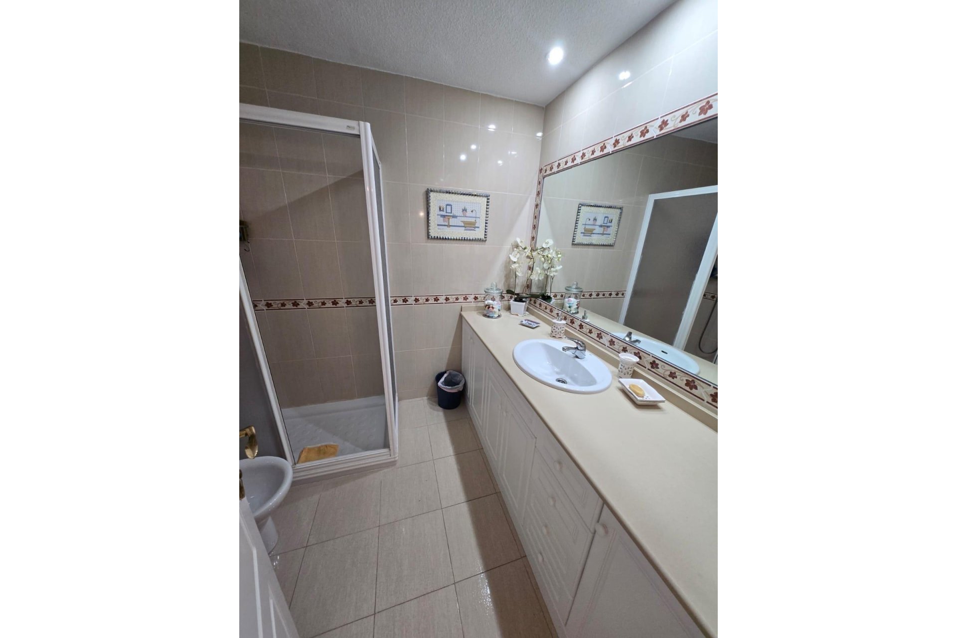 Resale - Apartment / Flat * - Torrevieja * - Playa del Cura *