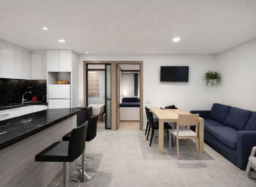Resale - Apartment / Flat * - Torrevieja * - Playa del Cura *