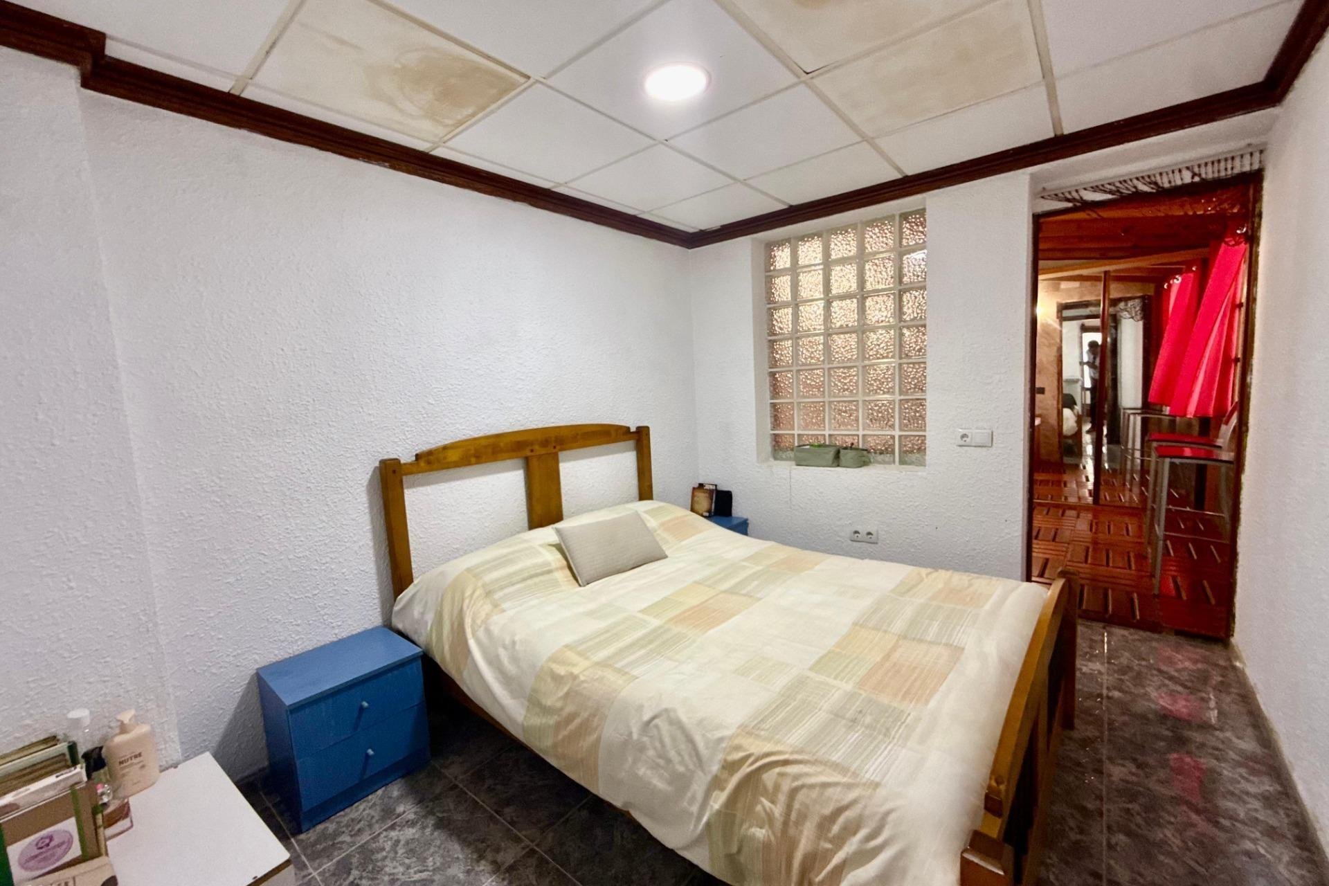 Resale - Apartment / Flat * - Torrevieja * - Playa del Cura *