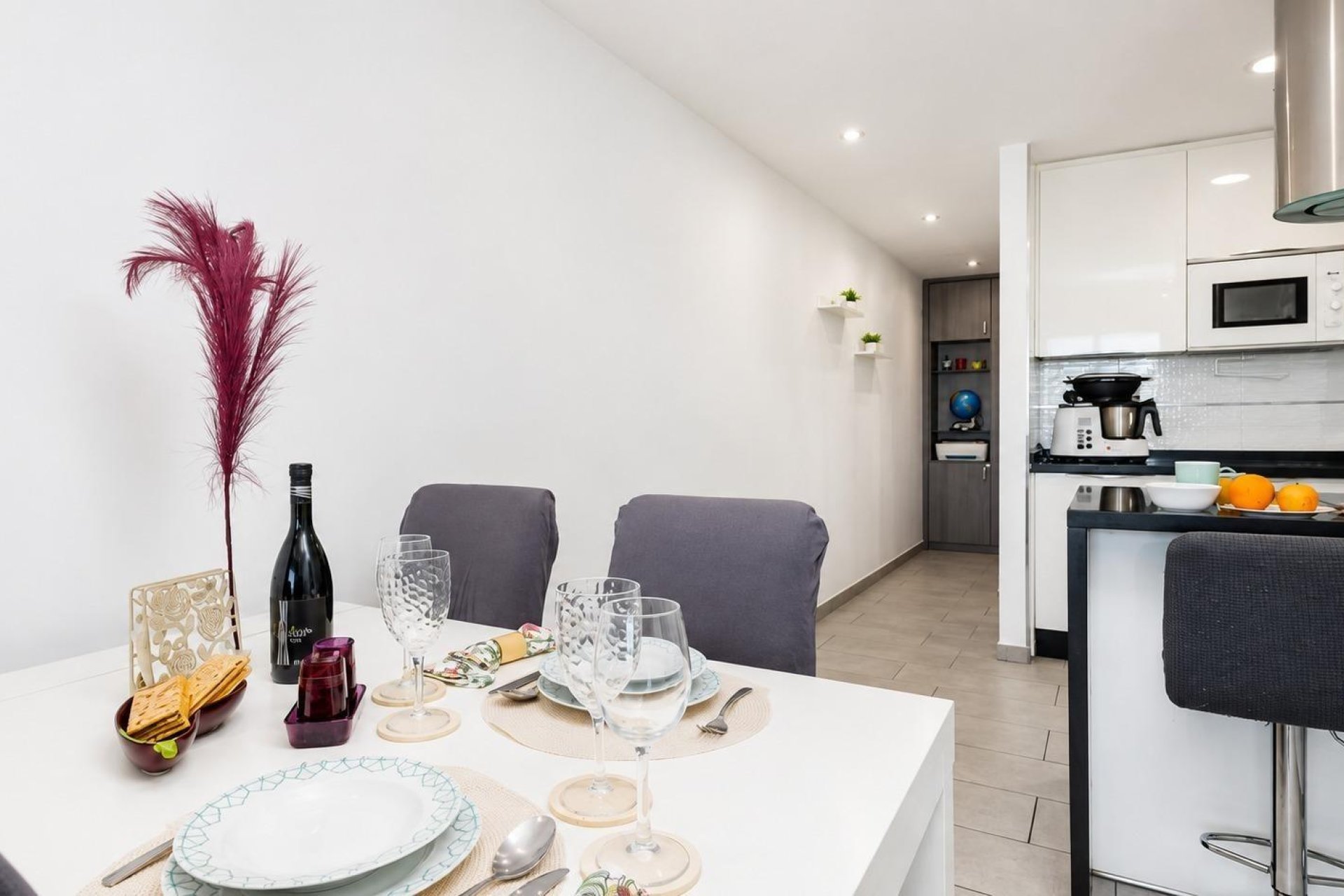 Resale - Apartment / Flat * - Torrevieja * - Playa del Cura *