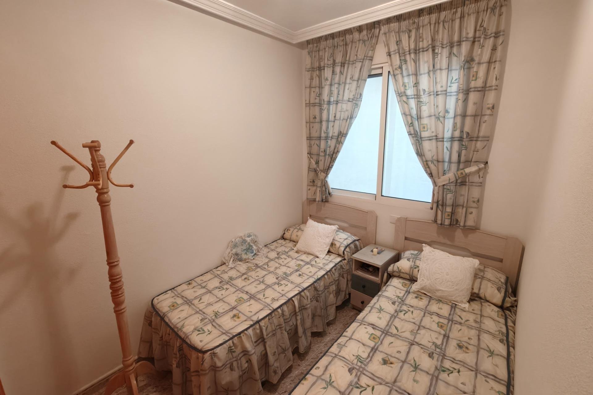 Resale - Apartment / Flat * - Torrevieja * - Playa del Cura *