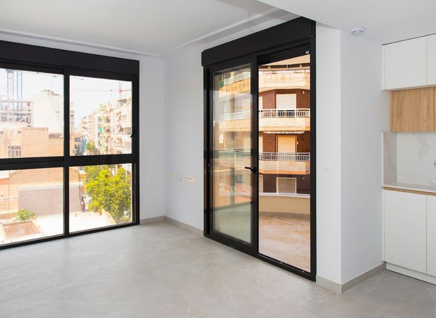 Resale - Apartment / flat - Torrevieja - Playa del Cura