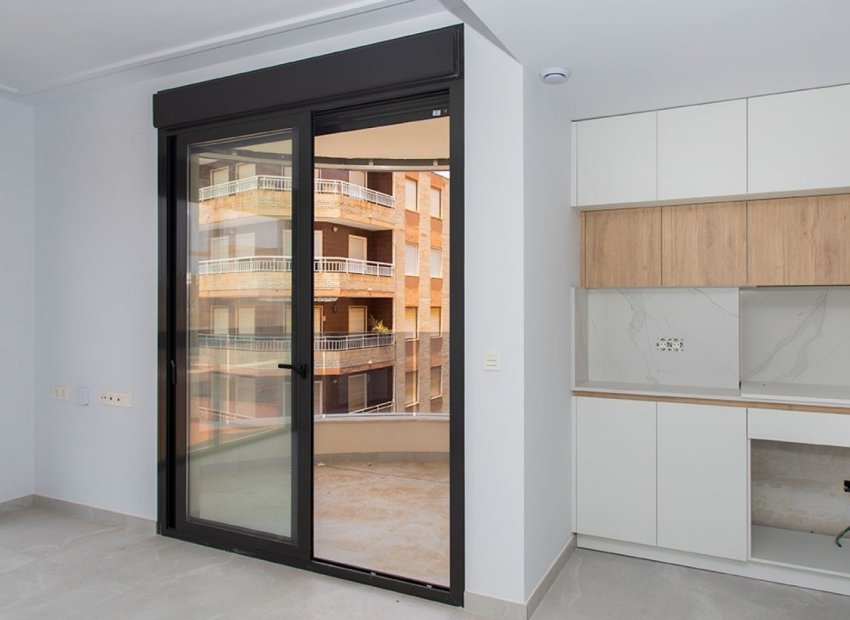 Resale - Apartment / flat - Torrevieja - Playa del Cura