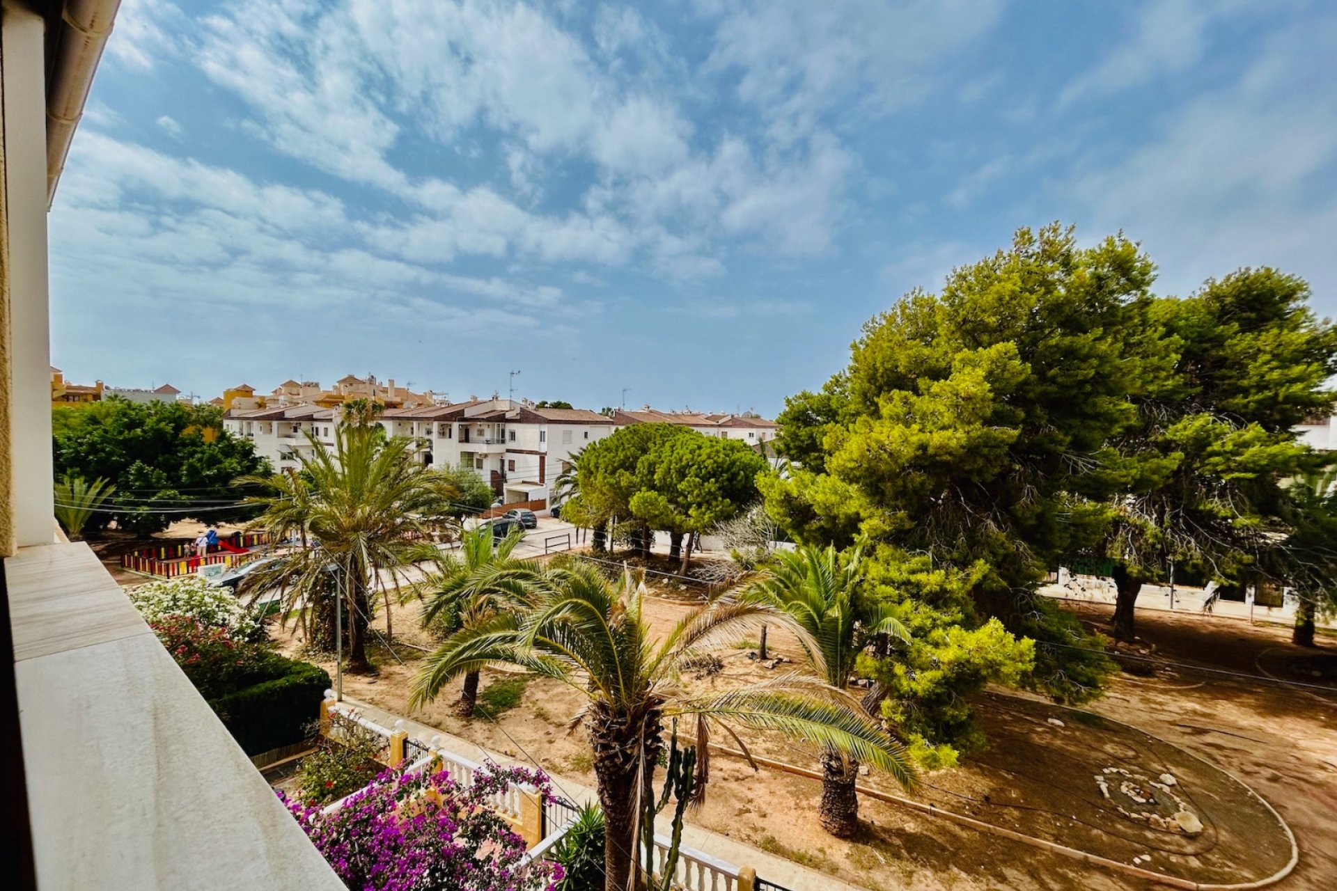 Resale - Apartment / flat - Torrevieja - Punta Prima