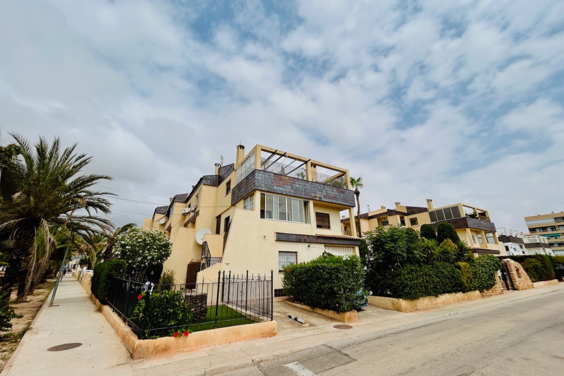 Resale - Apartment / flat - Torrevieja - Punta Prima