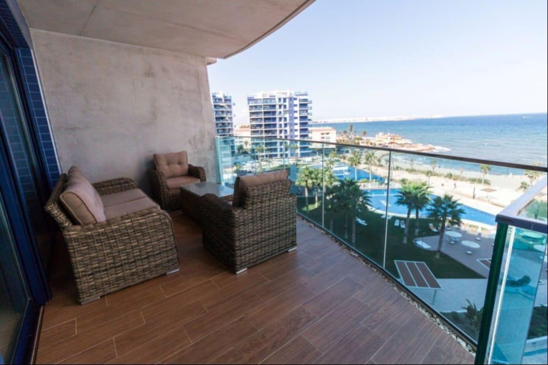 Resale - Apartment / flat - Torrevieja - Punta prima