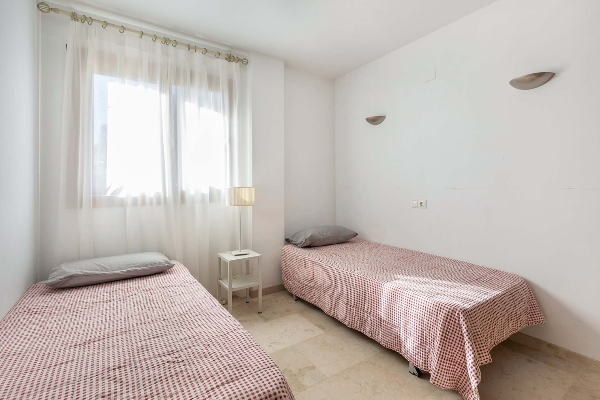 Resale - Apartment / flat - Torrevieja - Punta Prima