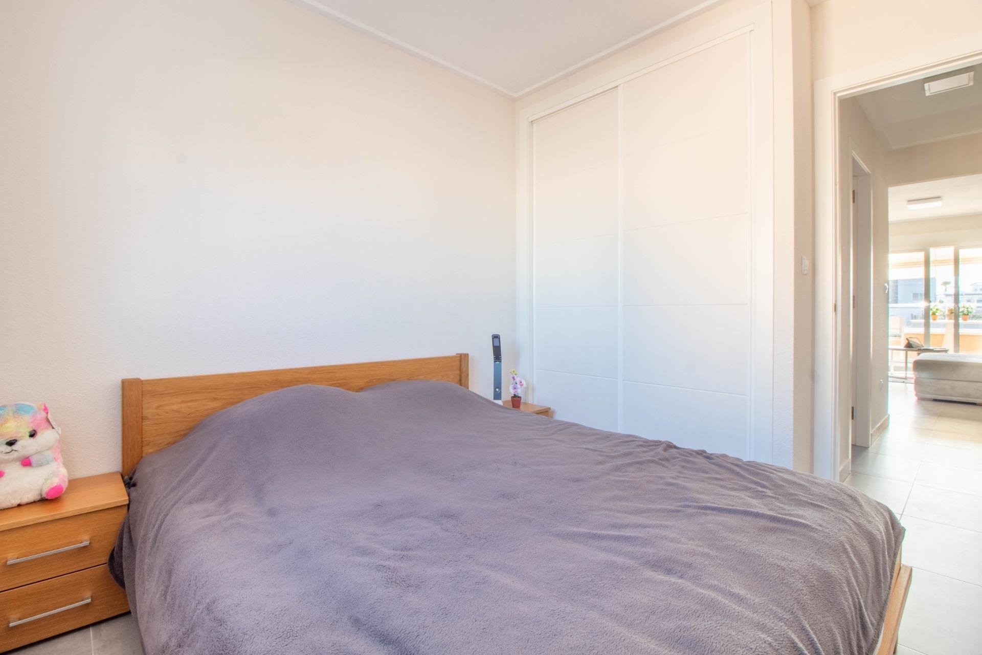 Resale - Apartment / Flat * - Torrevieja - Punta Prima *