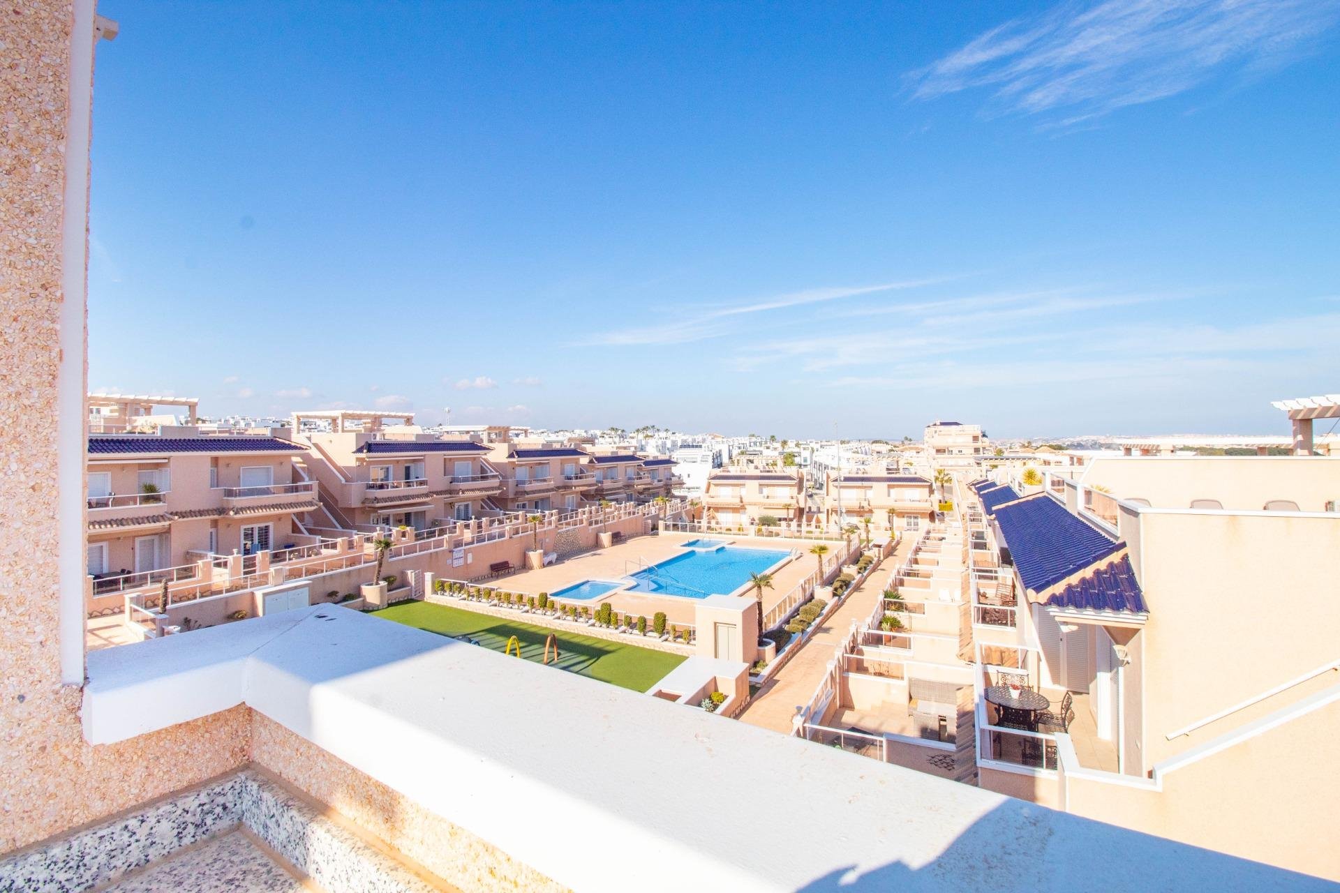 Resale - Apartment / Flat * - Torrevieja - Punta Prima *