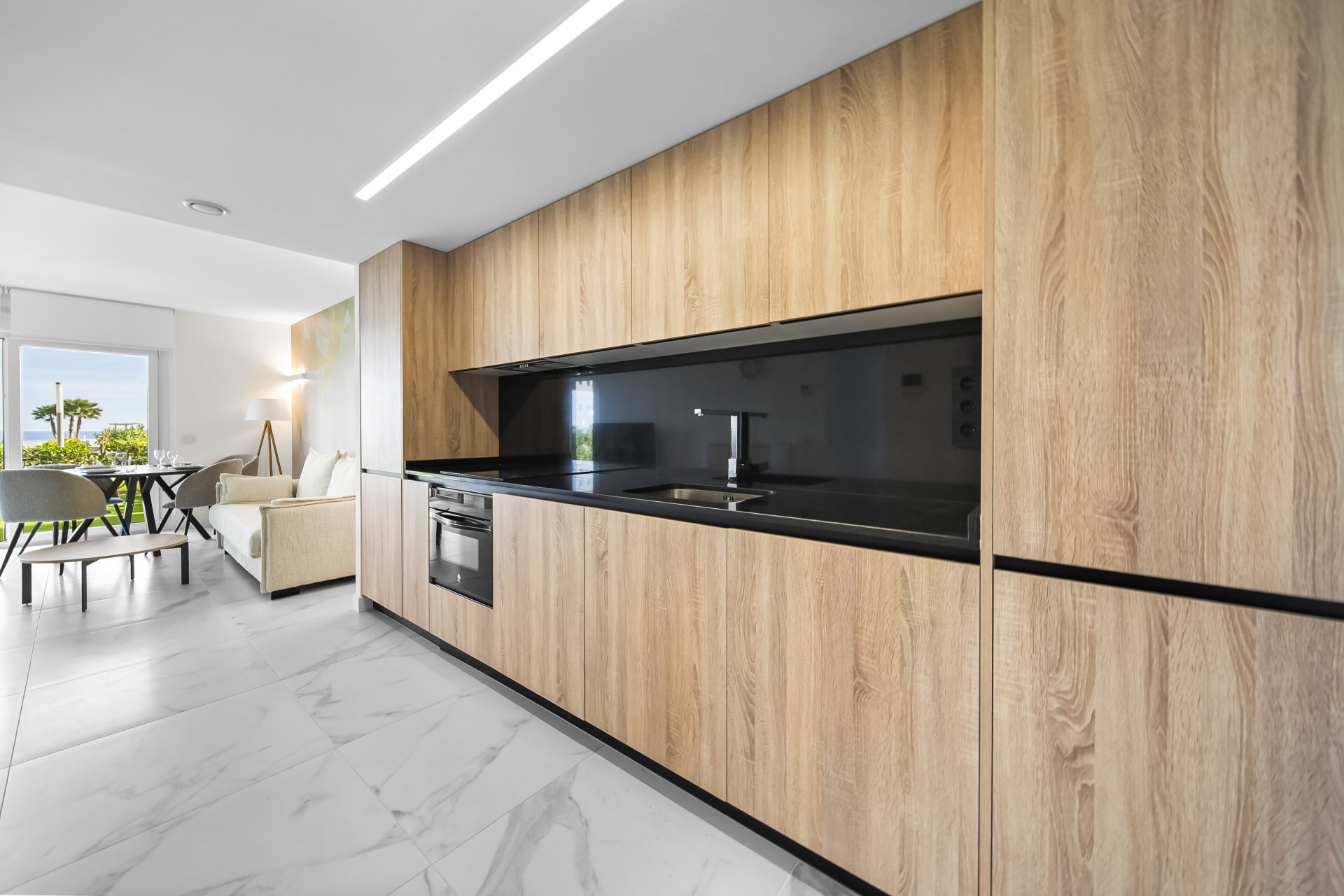 Resale - Apartment / Flat * - Torrevieja - Punta Prima *