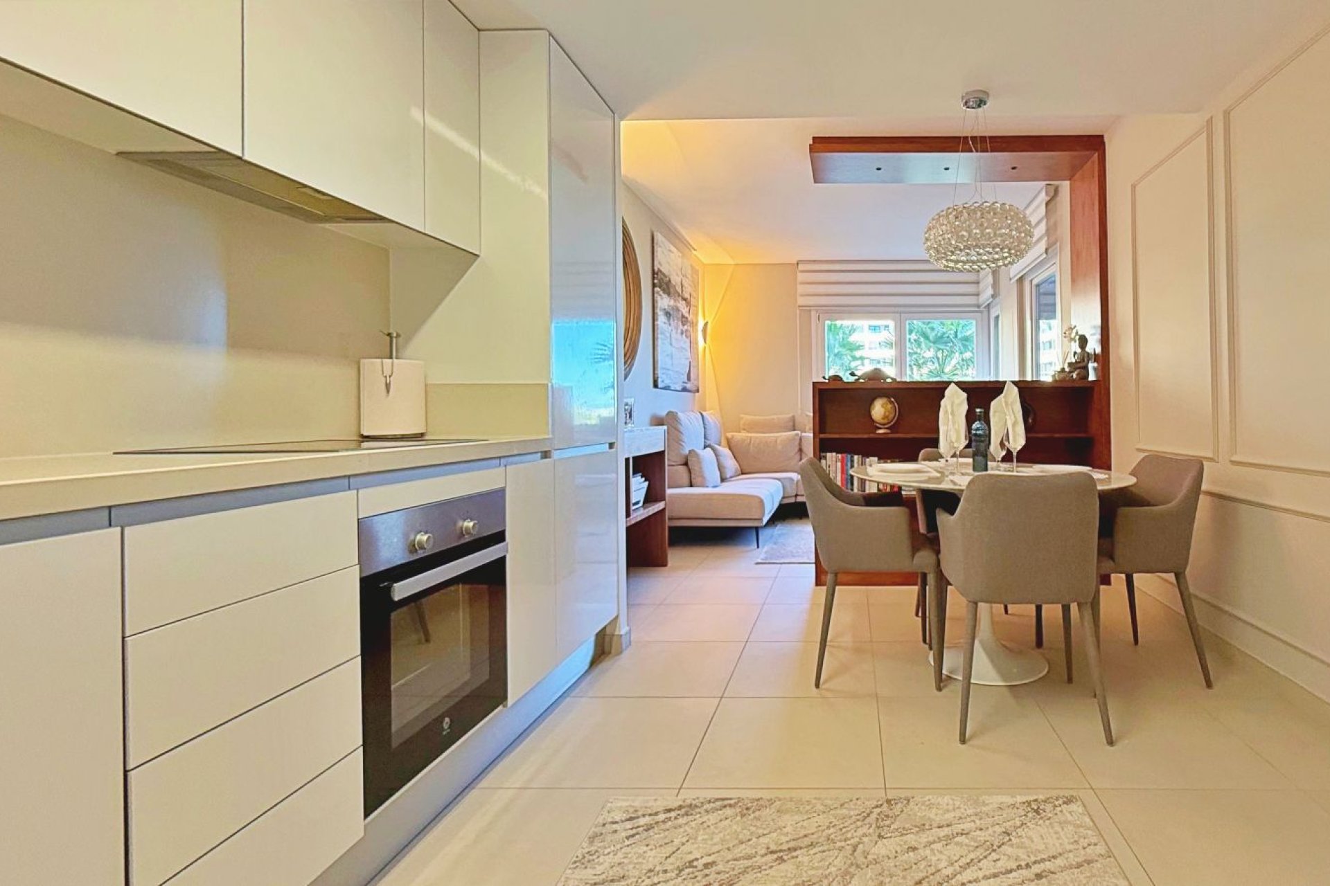 Resale - Apartment / Flat * - Torrevieja - Punta Prima *