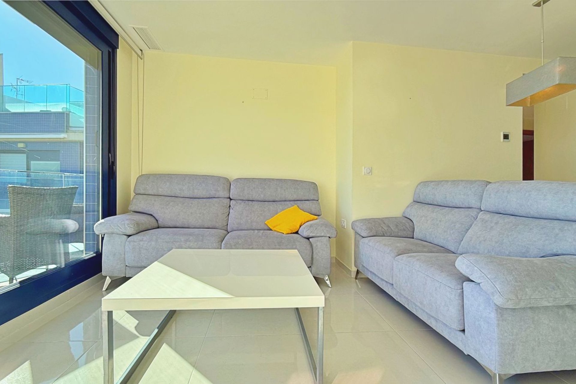 Resale - Apartment / Flat * - Torrevieja - Punta Prima *