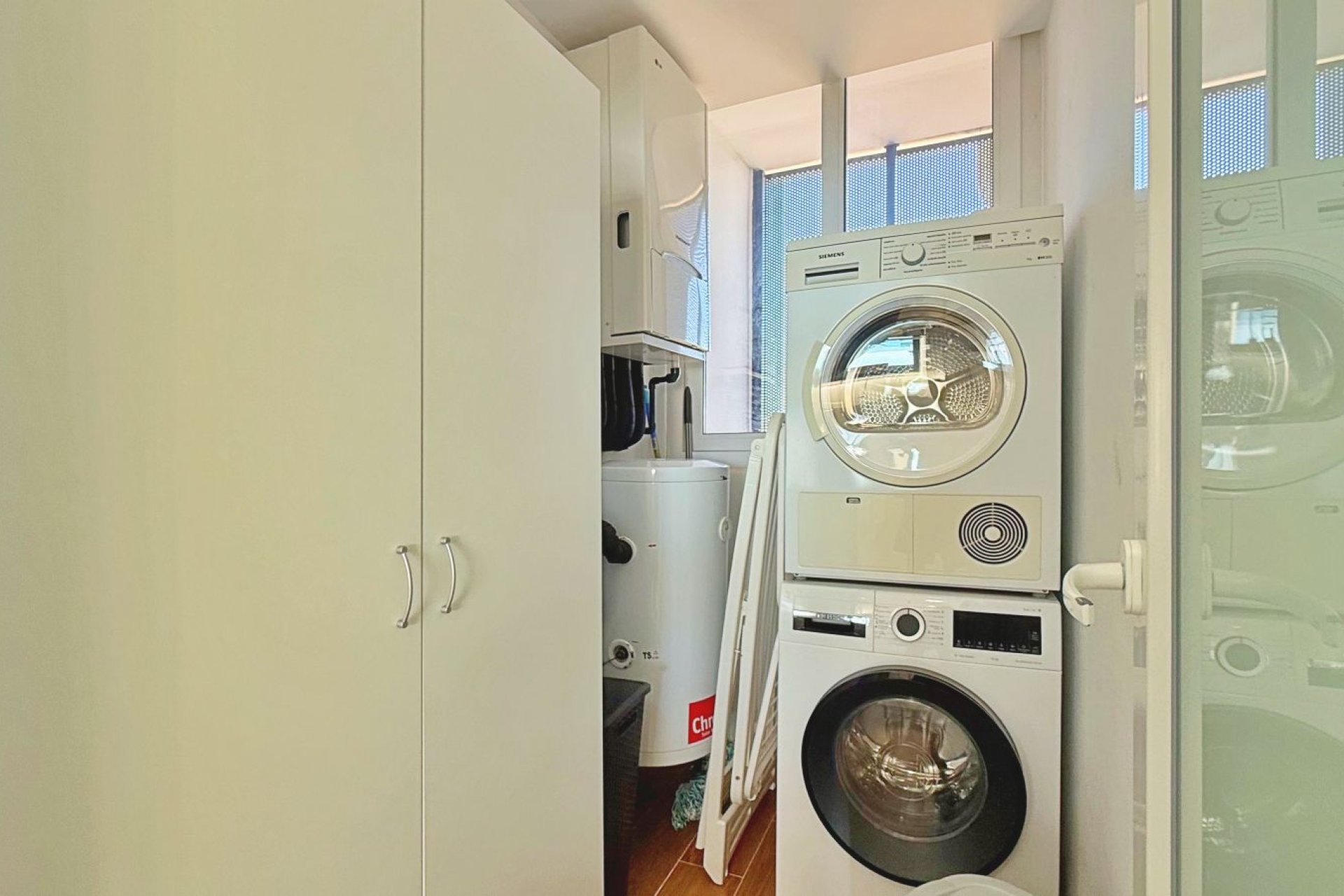 Resale - Apartment / Flat * - Torrevieja - Punta Prima *