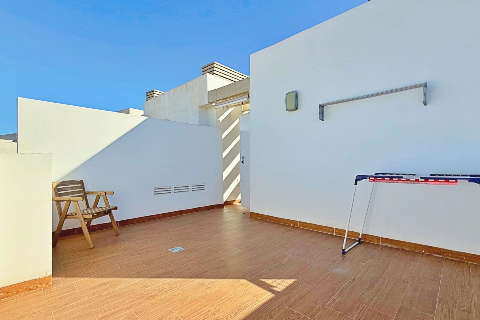 Resale - Apartment / Flat * - Torrevieja - Punta Prima *