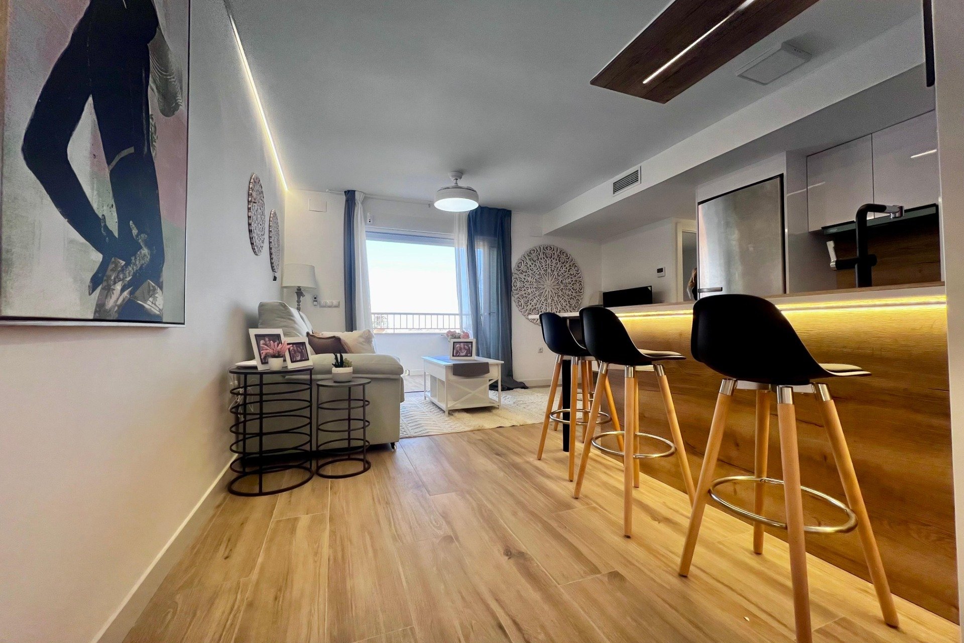 Resale - Apartment / Flat * - Torrevieja * - Punta Prima *