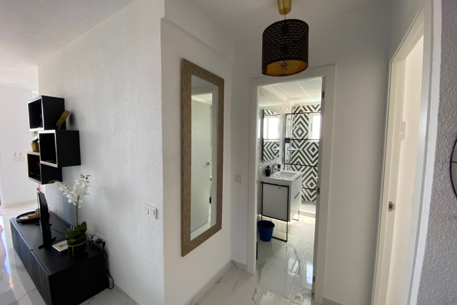 Resale - Apartment / Flat * - Torrevieja * - Punta Prima