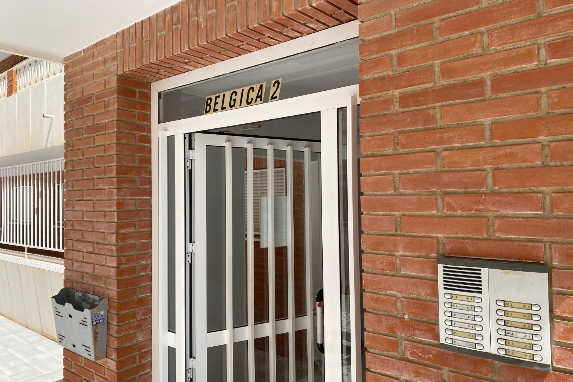 Resale - Apartment / Flat * - Torrevieja * - Punta Prima