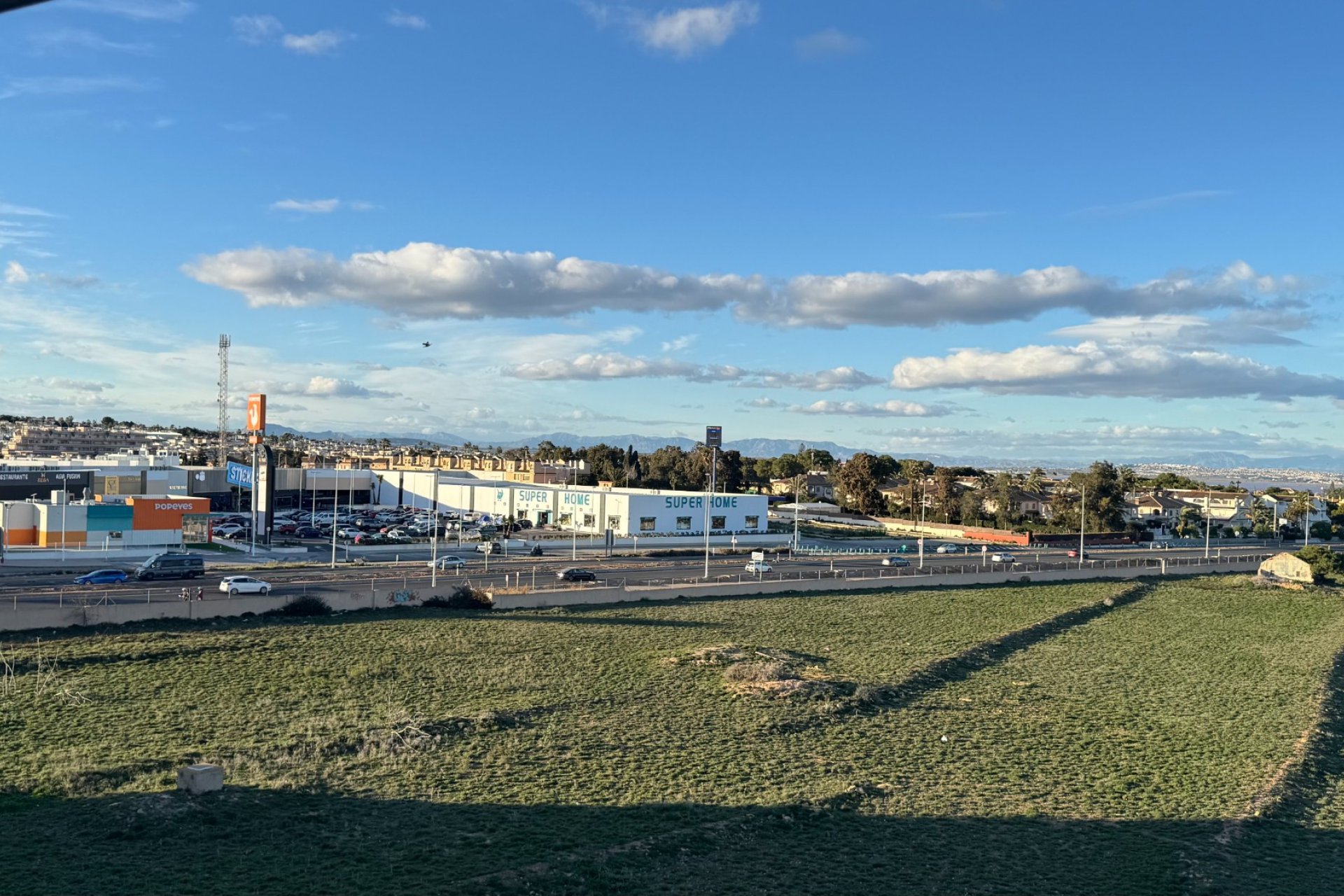 Resale - Apartment / Flat * - Torrevieja * - Punta Prima *