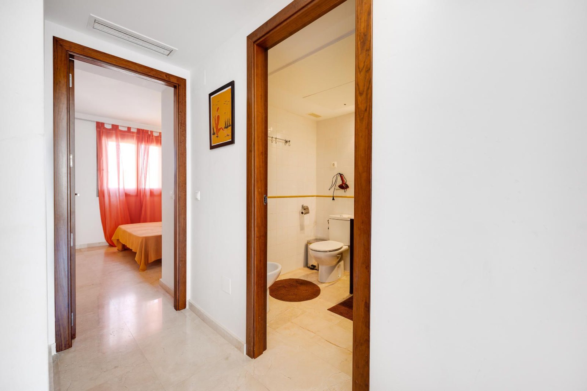 Resale - Apartment / Flat * - Torrevieja * - Punta Prima *
