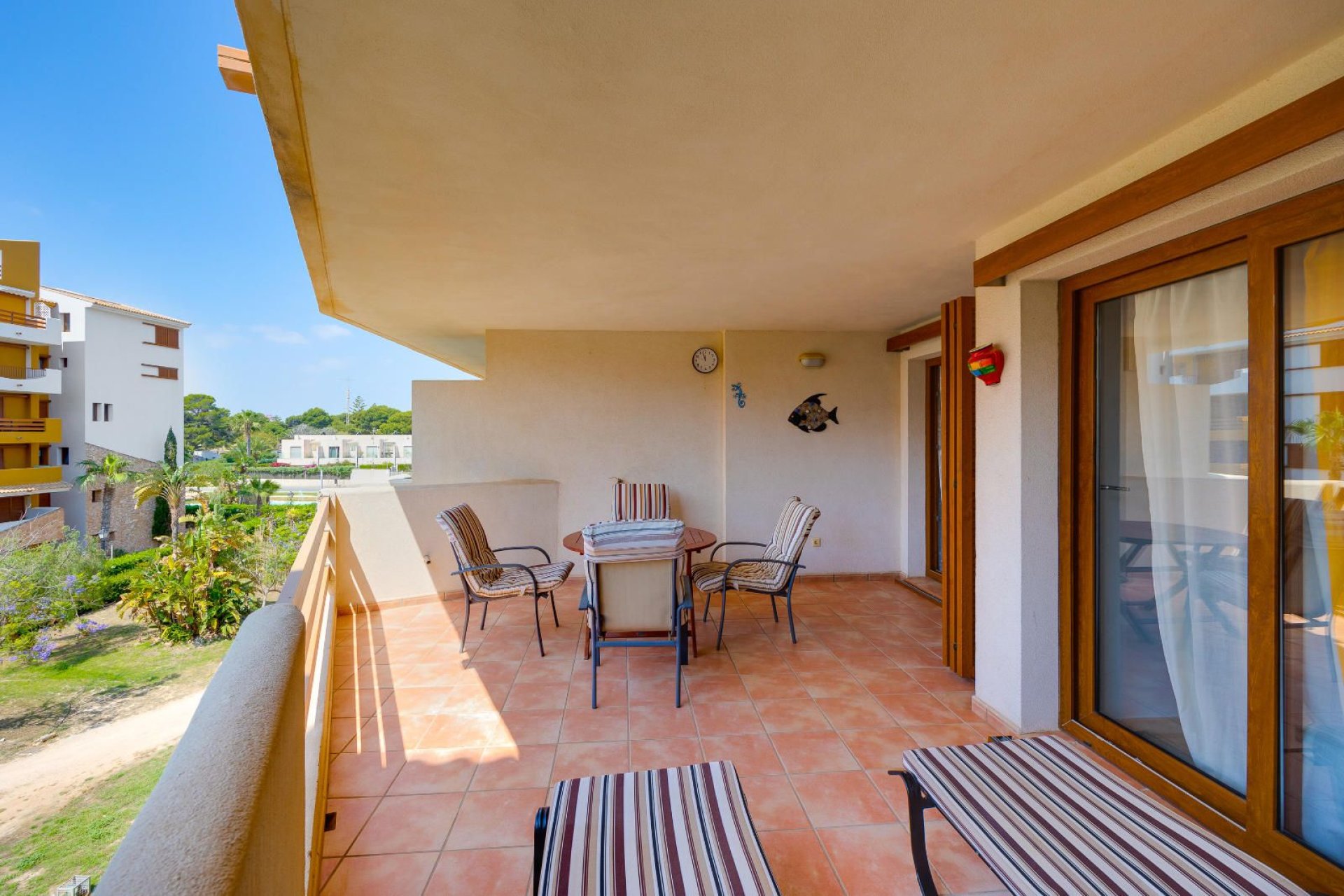 Resale - Apartment / Flat * - Torrevieja * - Punta Prima *
