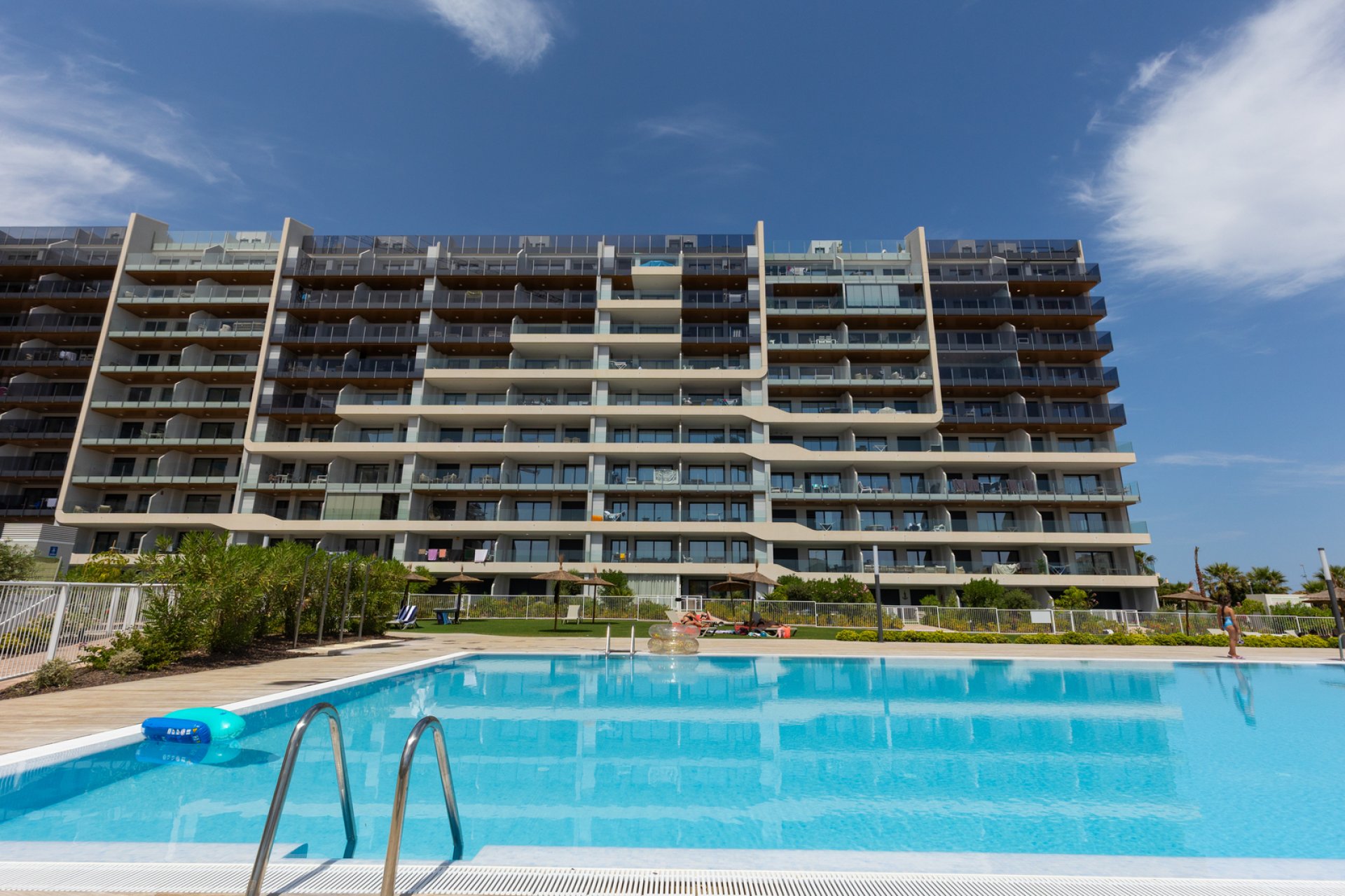 Resale - Apartment / Flat * - Torrevieja * - Punta Prima *