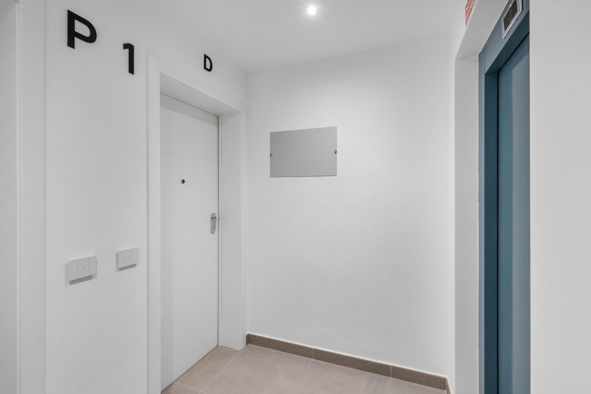 Resale - Apartment / Flat * - Torrevieja * - Punta Prima *