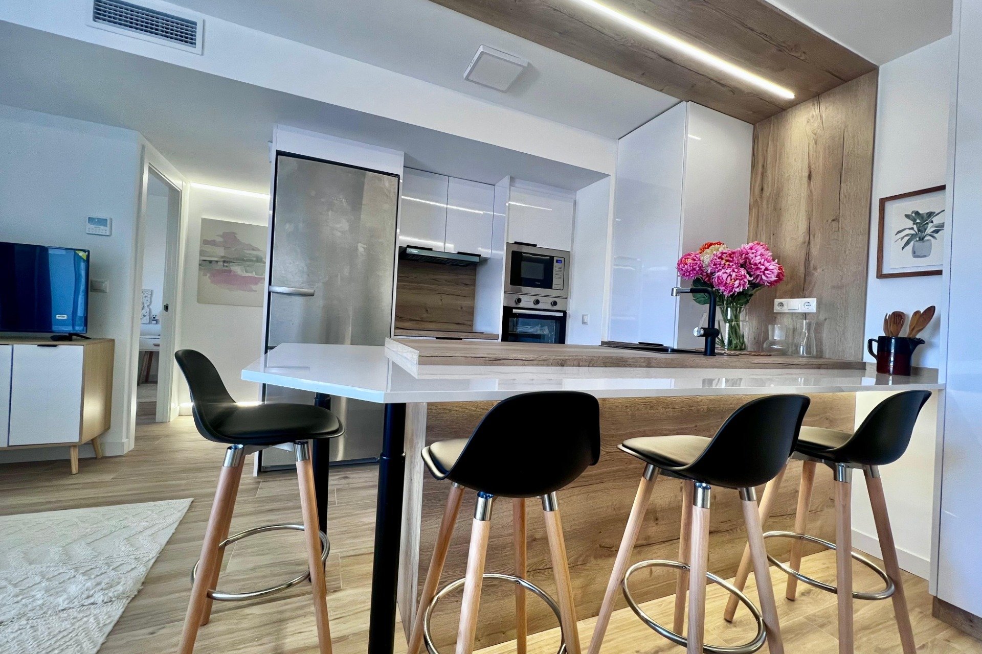 Resale - Apartment / Flat * - Torrevieja * - Punta Prima *