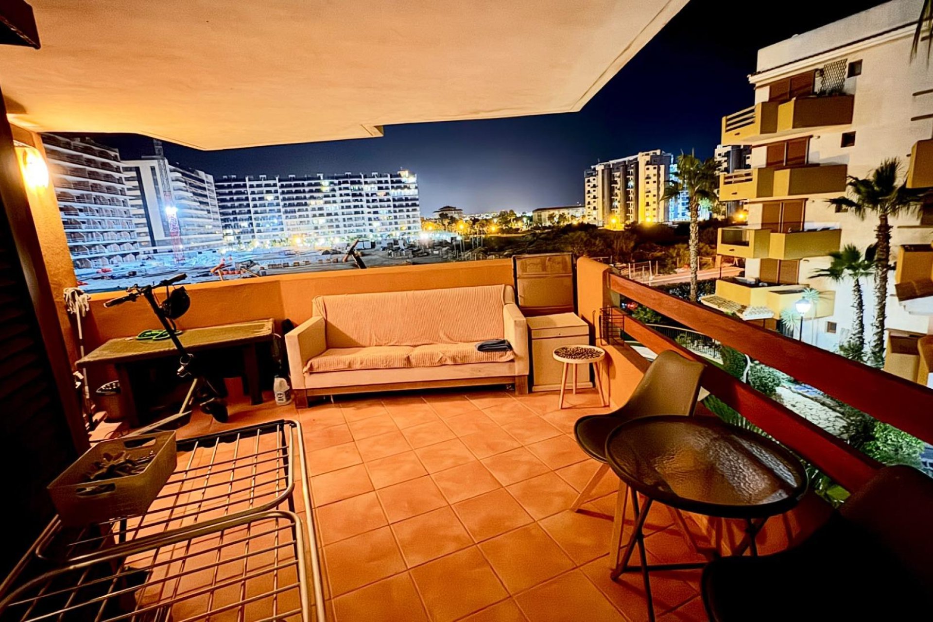 Resale - Apartment / Flat * - Torrevieja * - Punta Prima *
