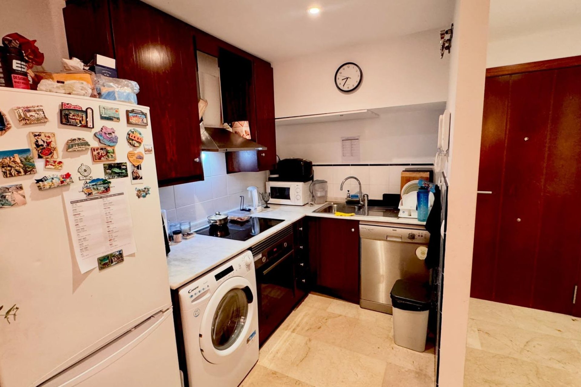 Resale - Apartment / Flat * - Torrevieja * - Punta Prima *