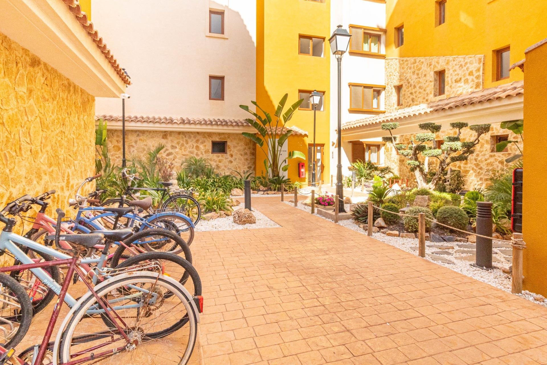 Resale - Apartment / flat - Torrevieja - Punta prima