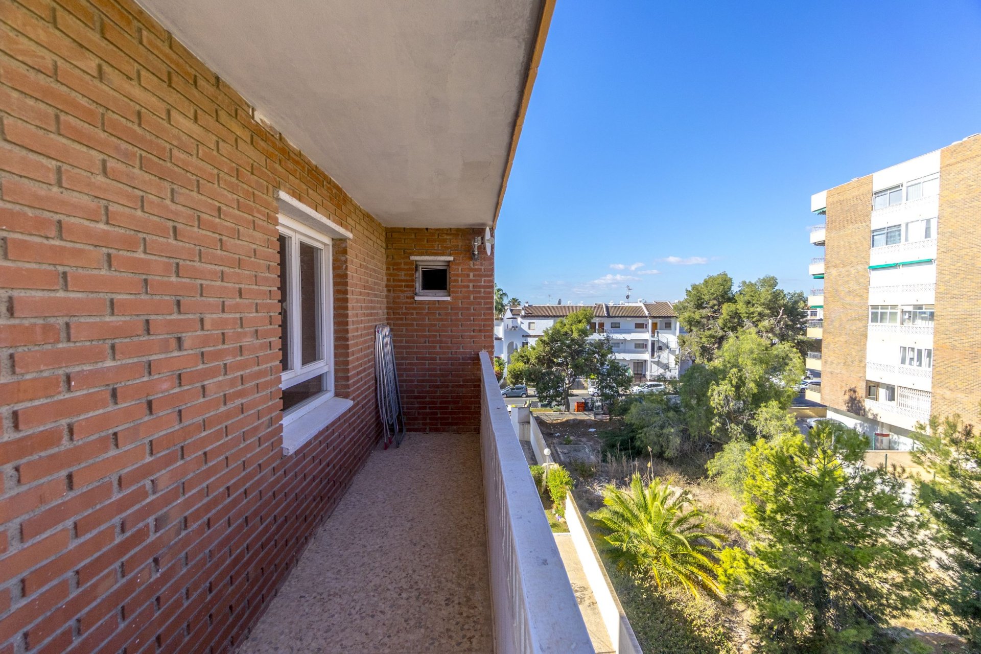 Resale - Apartment / flat - Torrevieja - Punta Prima