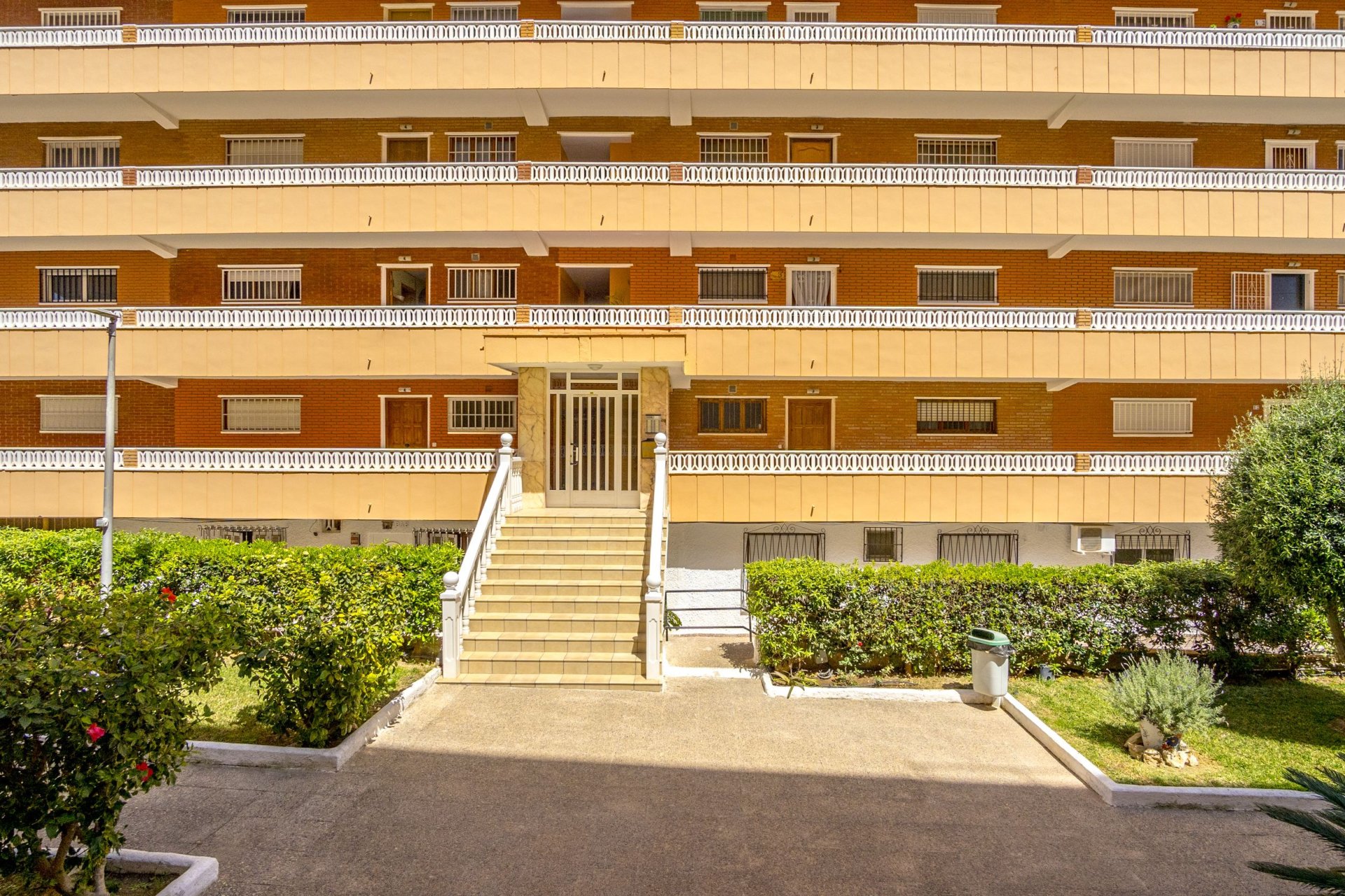 Resale - Apartment / flat - Torrevieja - Punta Prima