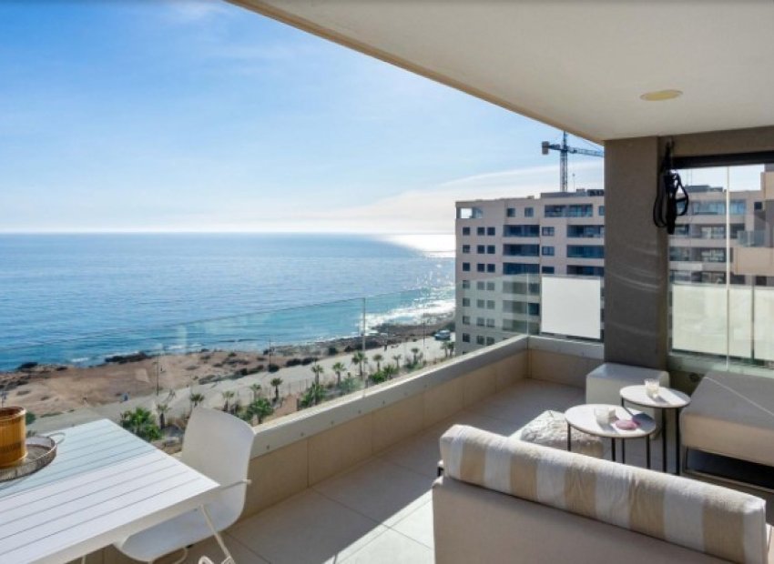 Resale - Apartment / flat - Torrevieja* - Punta Prima*