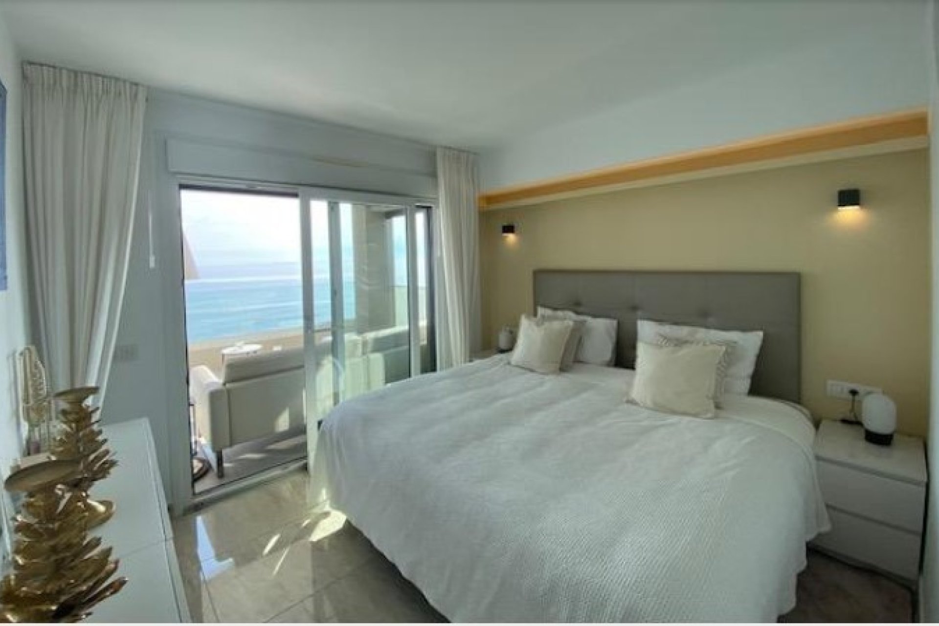 Resale - Apartment / flat - Torrevieja* - Punta Prima*