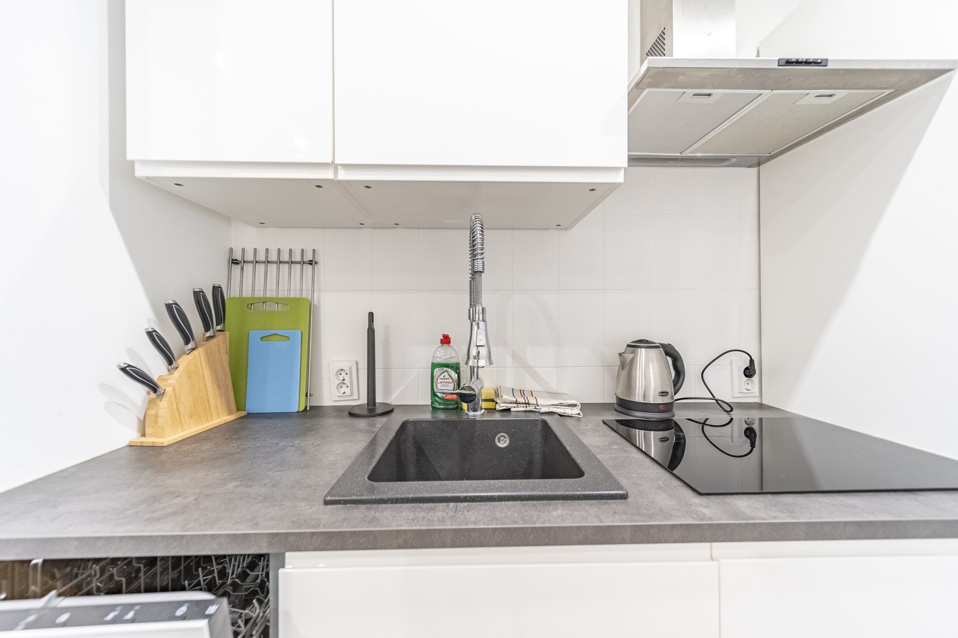 Resale - Apartment / Flat * - Torrevieja * - Rocio del Mar *