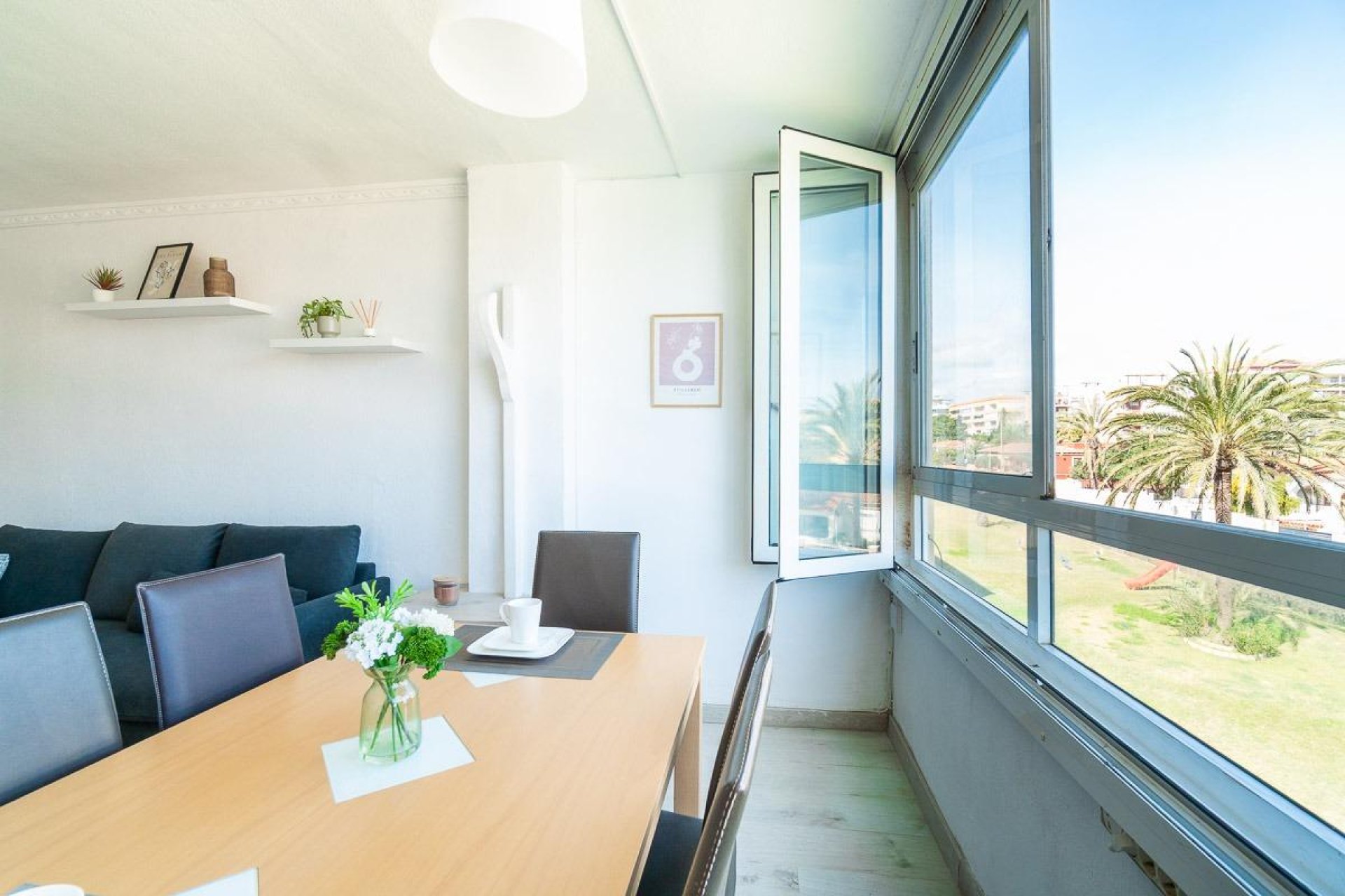 Resale - Apartment / Flat * - Torrevieja * - Rocio del Mar *