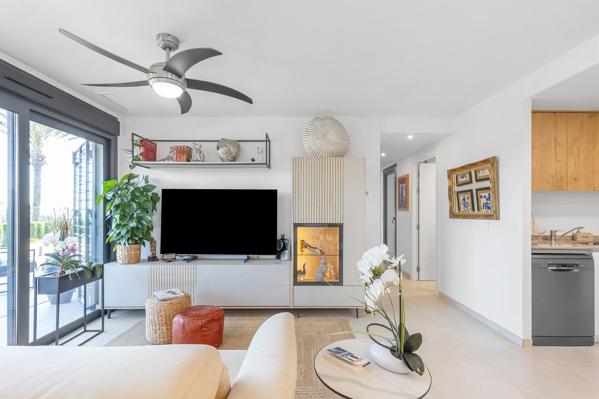 Resale - Apartment / Flat * - Torrevieja * - Rocio del Mar *