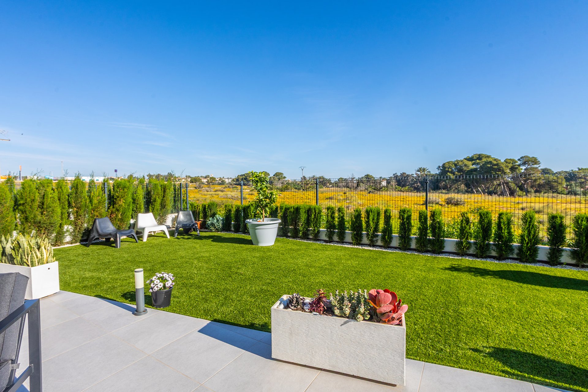 Resale - Apartment / Flat * - Torrevieja * - Rocio del Mar *