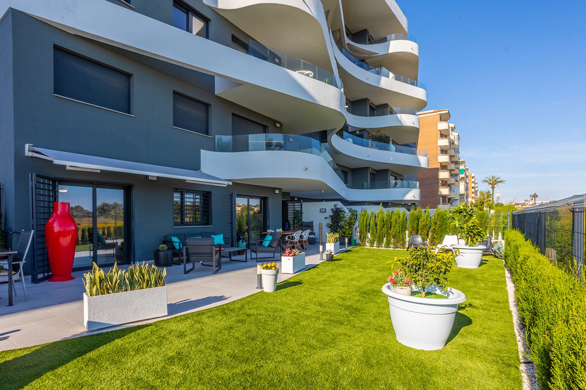 Resale - Apartment / Flat * - Torrevieja * - Rocio del Mar *