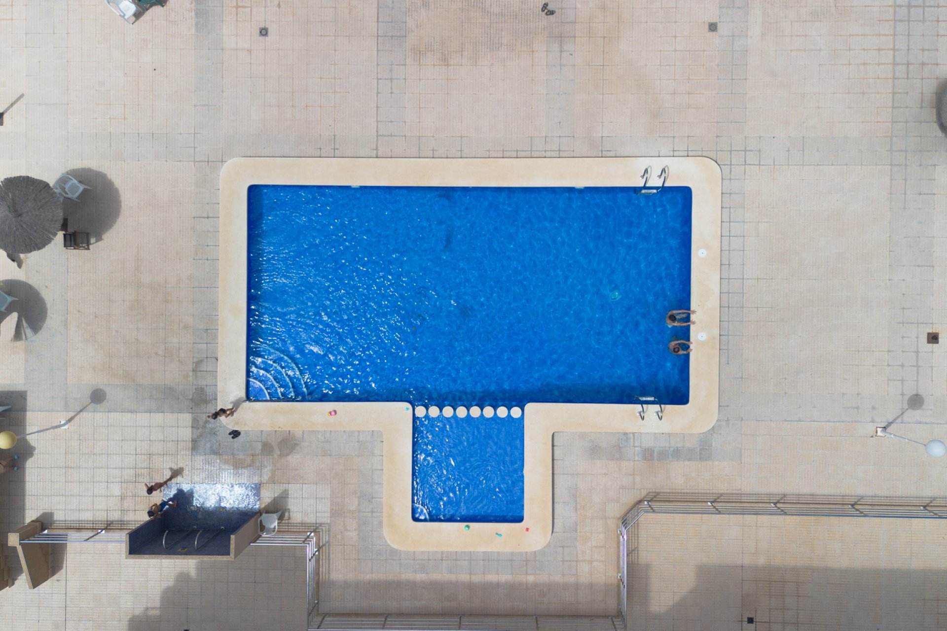 Resale - Apartment / Flat * - Torrevieja * - Rocio del Mar *