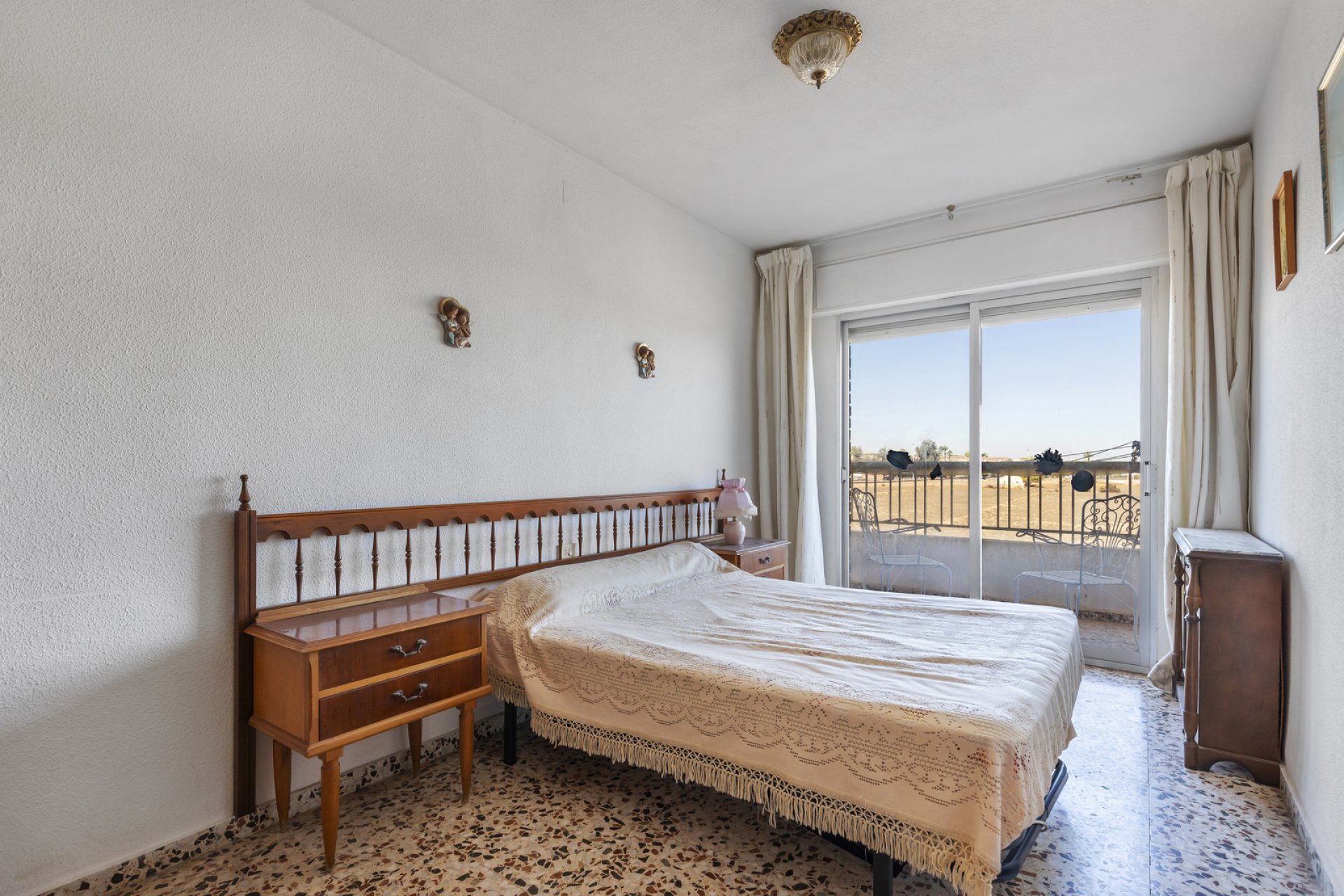 Resale - Apartment / Flat * - Torrevieja * - Rocio del Mar *