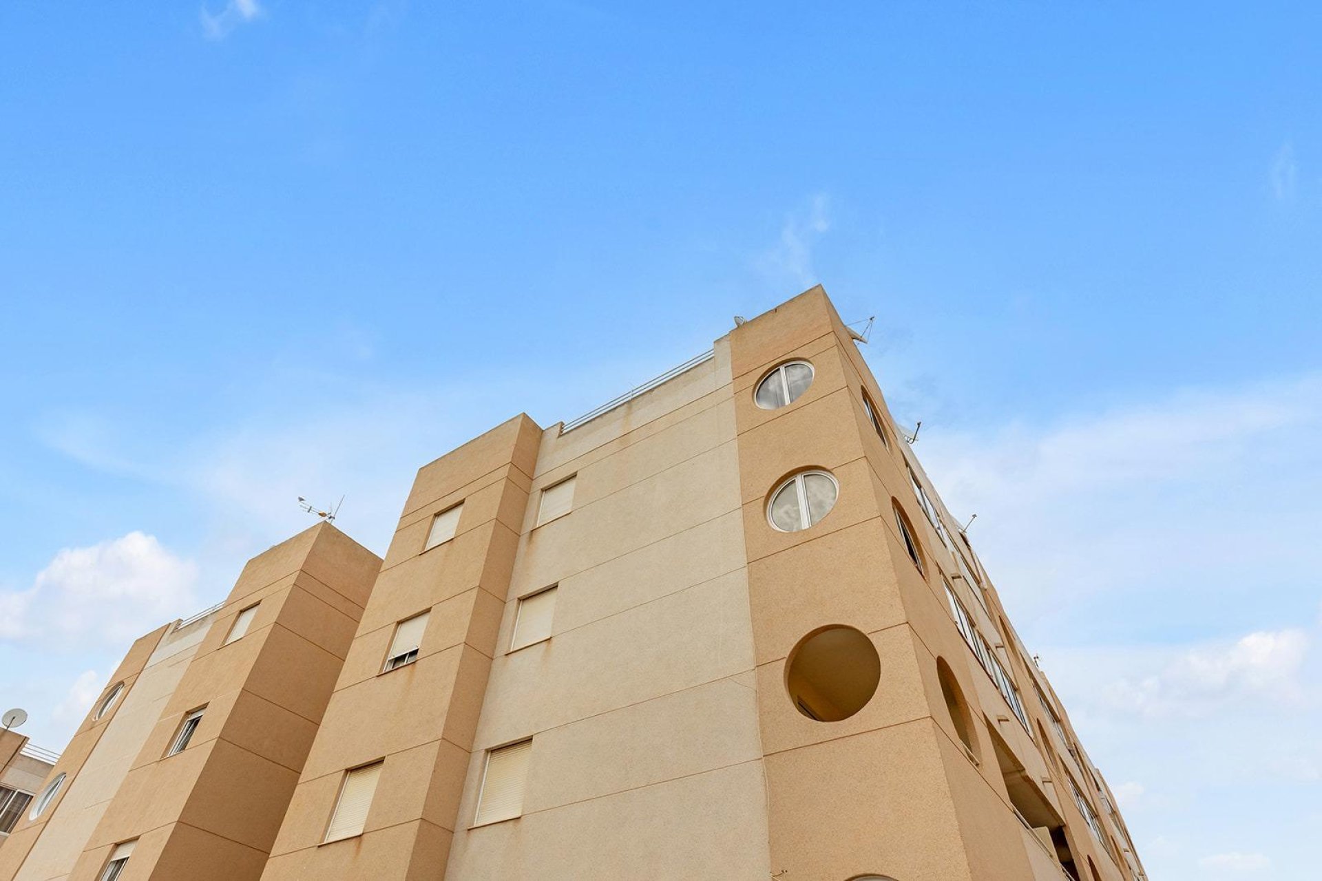 Resale - Apartment / Flat * - Torrevieja - San luis
