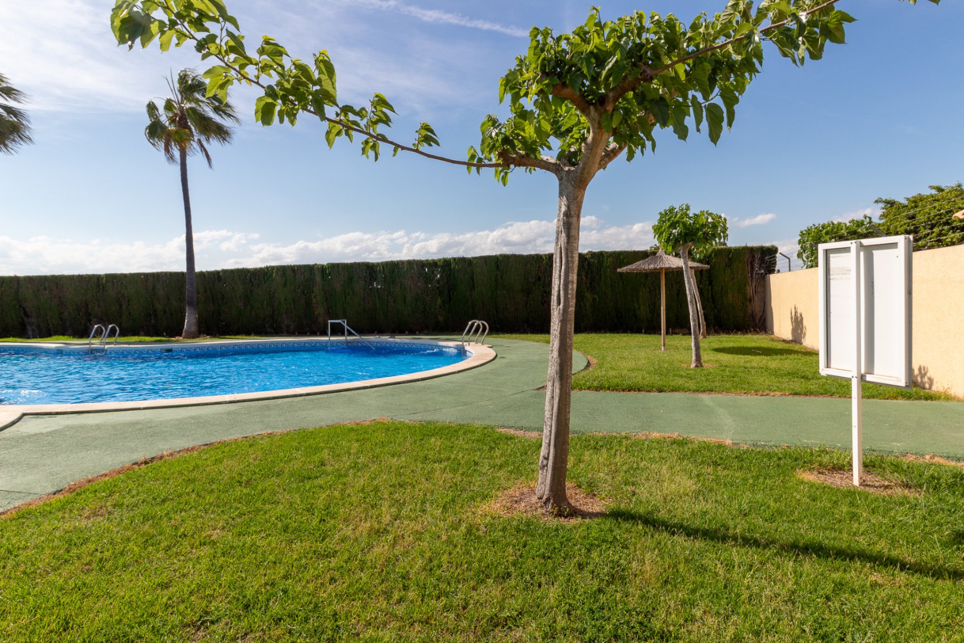 Resale - Apartment / Flat * - Torrevieja * - San Luis