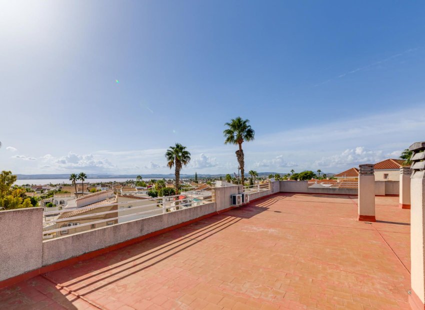 Resale - Apartment / Flat * - Torrevieja * - San luis *