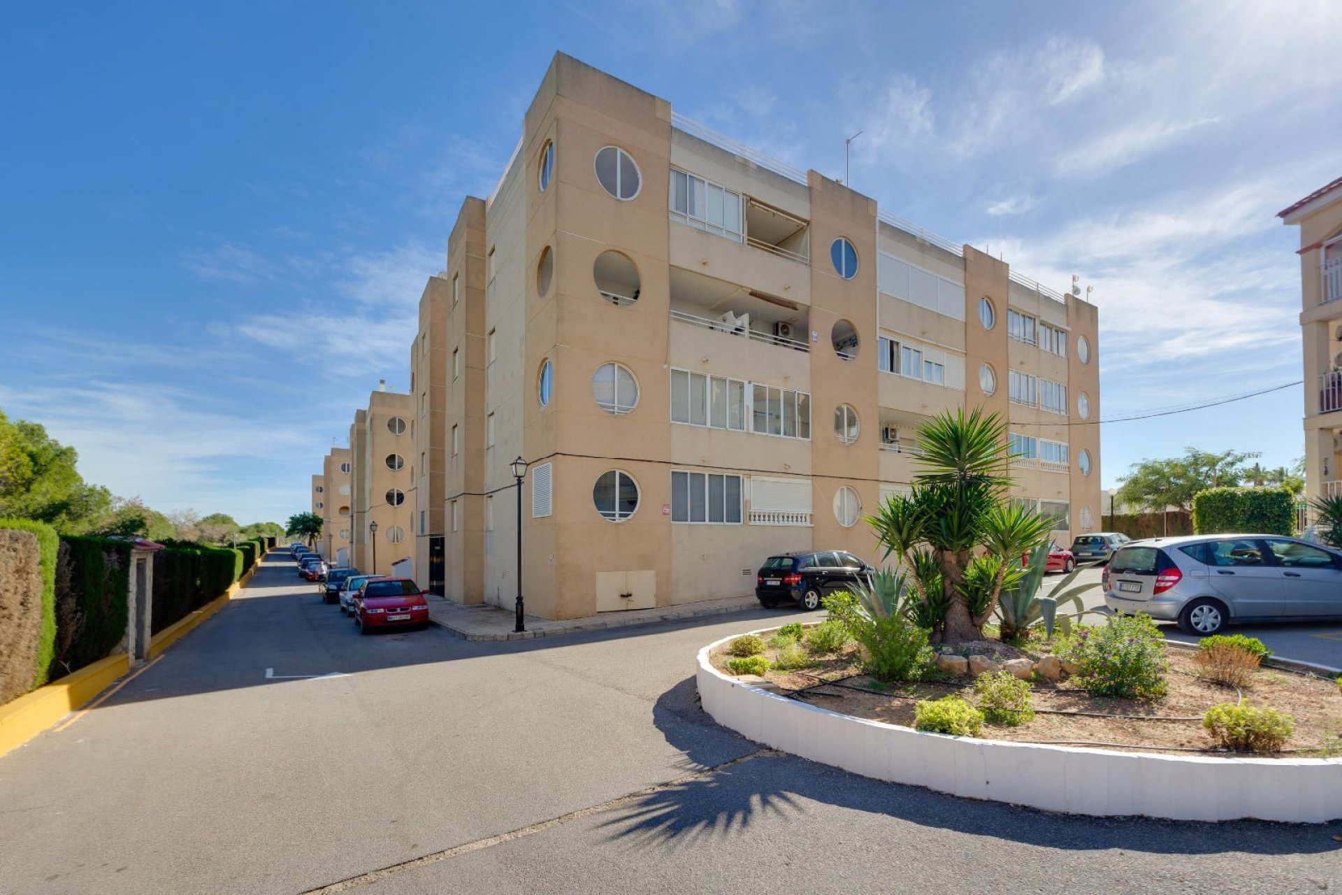 Resale - Apartment / Flat * - Torrevieja * - San luis *