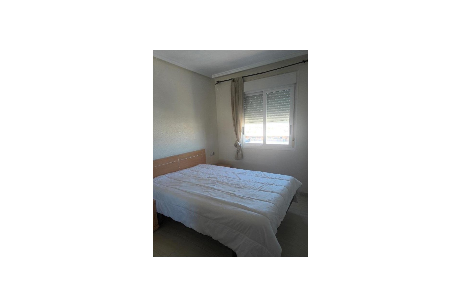 Resale - Apartment / flat - Torrevieja - Sector 25