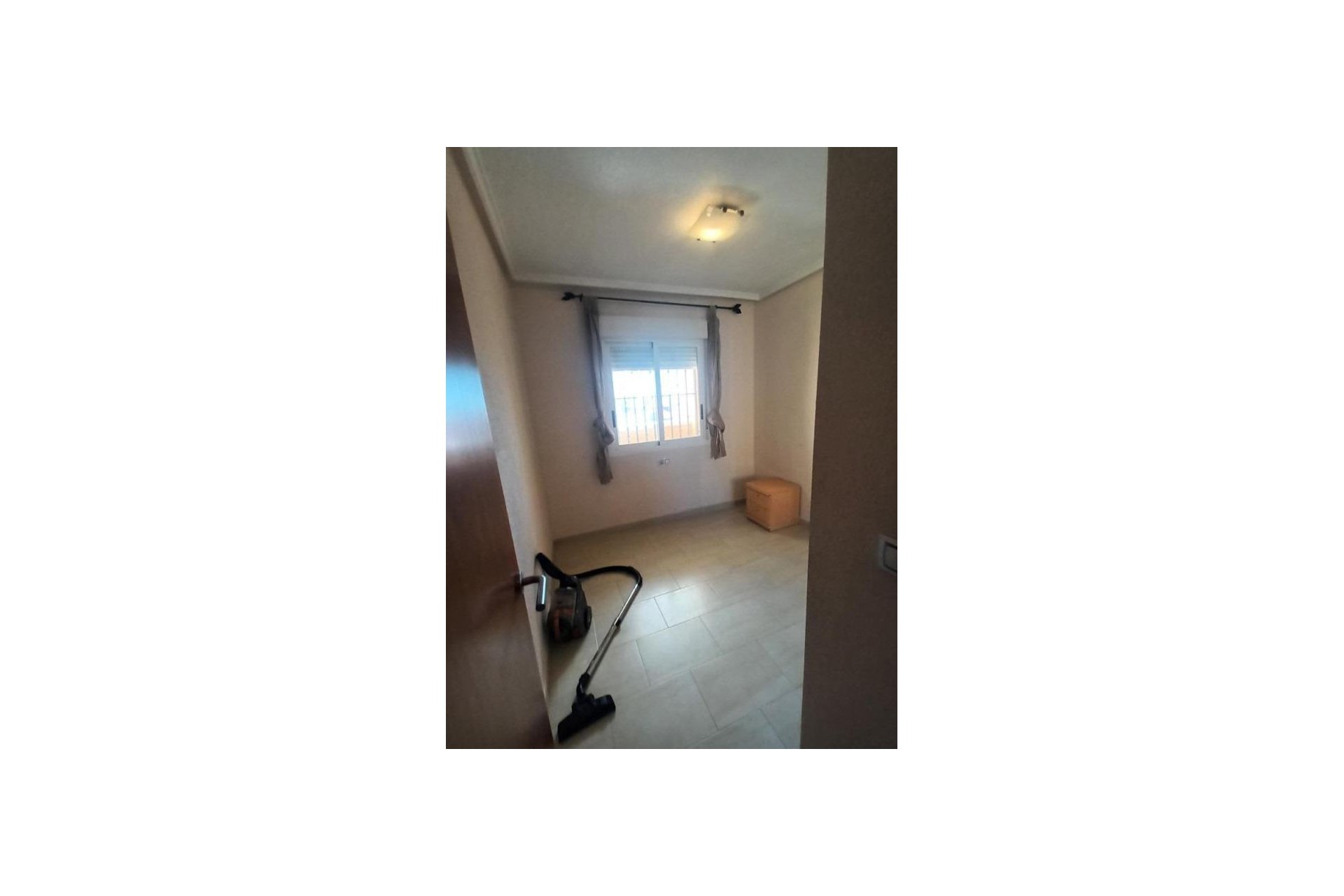 Resale - Apartment / flat - Torrevieja - Sector 25