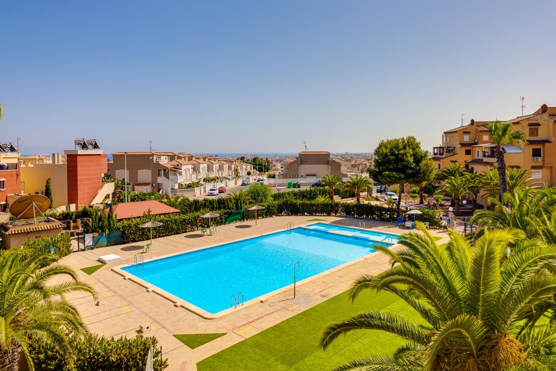 Resale - Apartment / Flat * - Torrevieja - Torreblanca La Mata