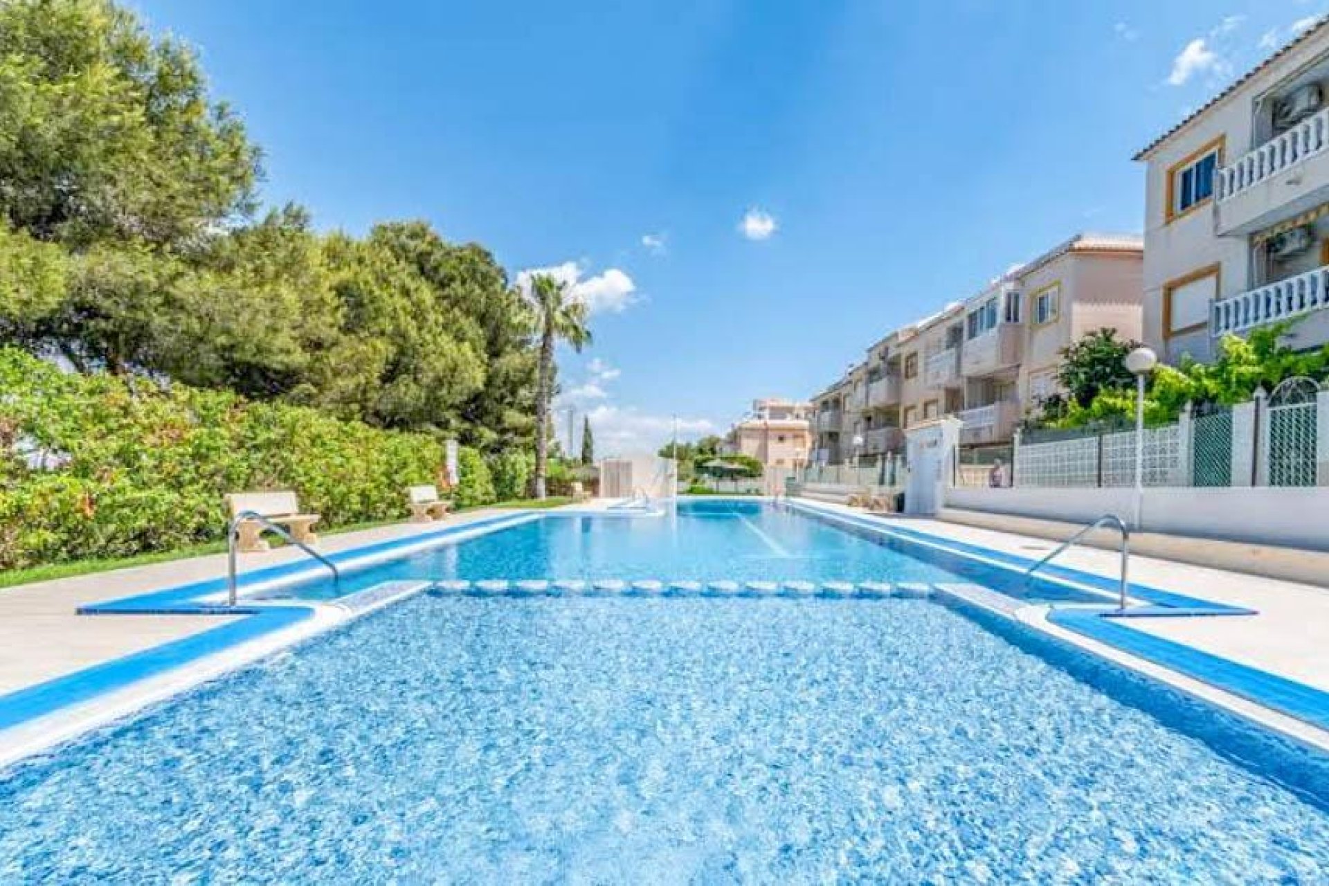 Resale - Apartment / Flat * - Torrevieja - Torreblanca